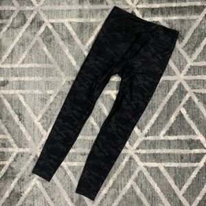 F21- Black Camo HR Workout Legging